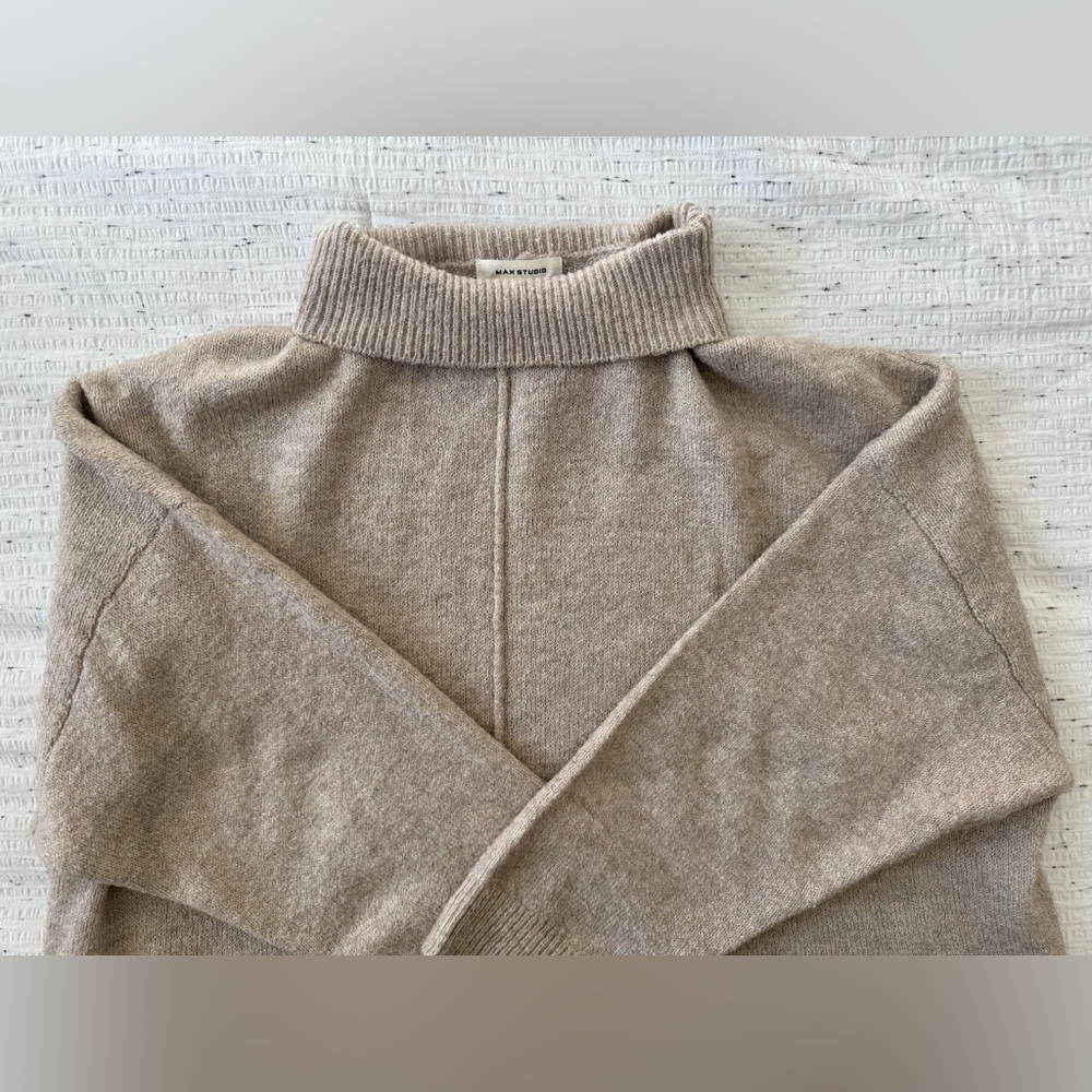 Max Studio Soft Knit Sweater - Picture 15 of 15